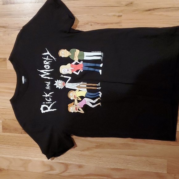 Old Navy Rick and Morty graphic tee - Picture 4 of 4